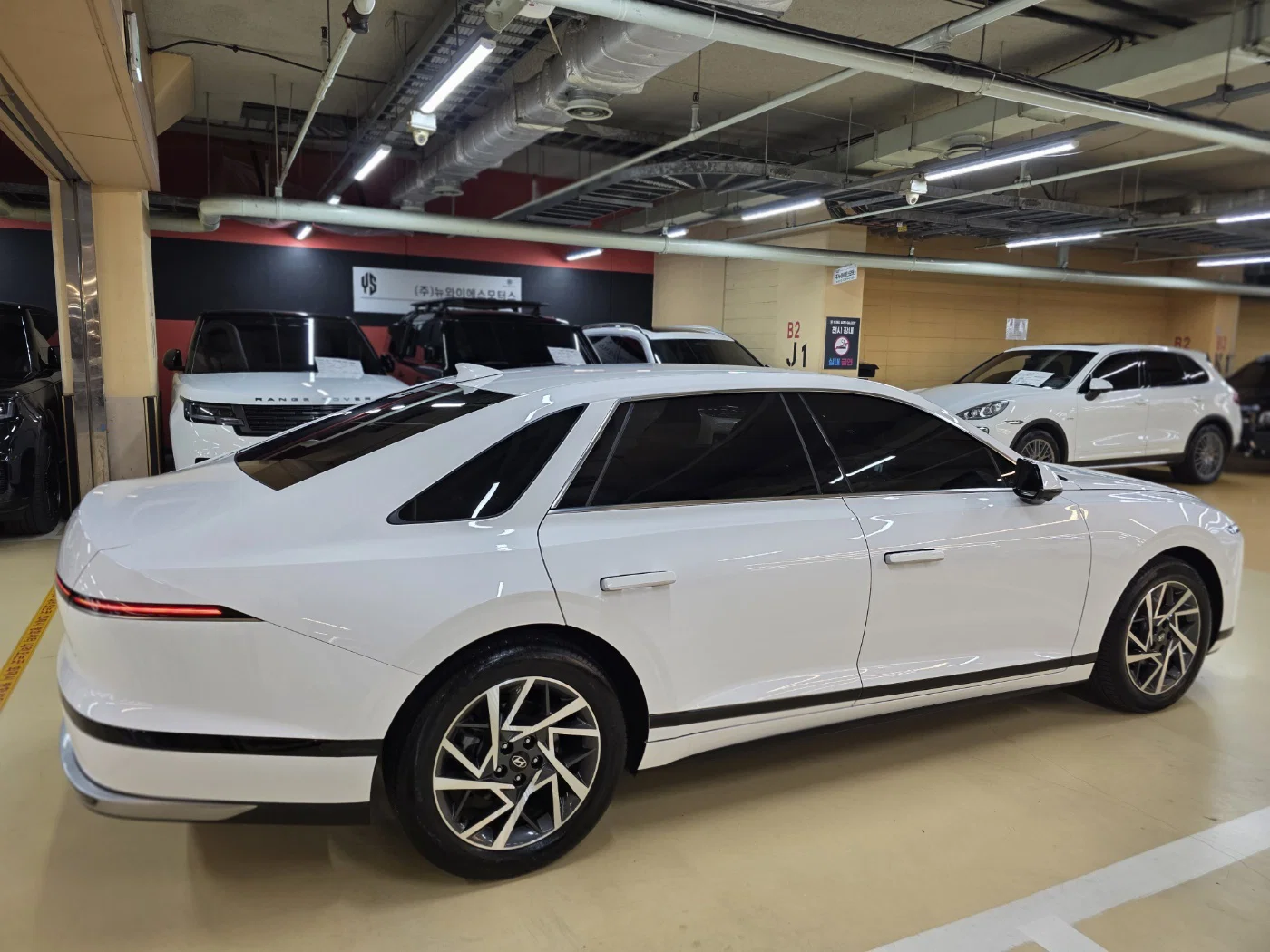 2025 Hyundai Grandeur Hybrid (GN7) Gasoline+Electric 1600cc Exclusive ...